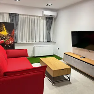  Διαμέρισμα Redkaravan